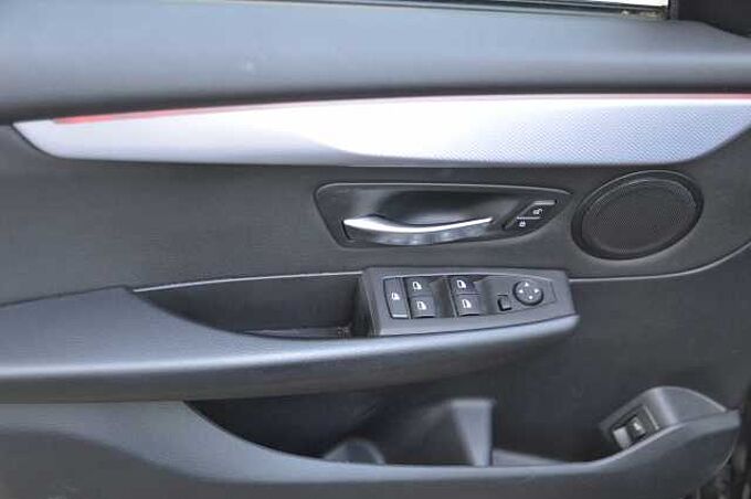 BMW 218i Act. Tour. Autom. Modell M Sport