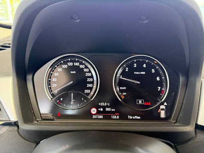 BMW X1 sDrive18i Advantage | LED| Navi | AHK 