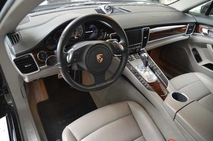 Porsche Panamera 4S PDK SD