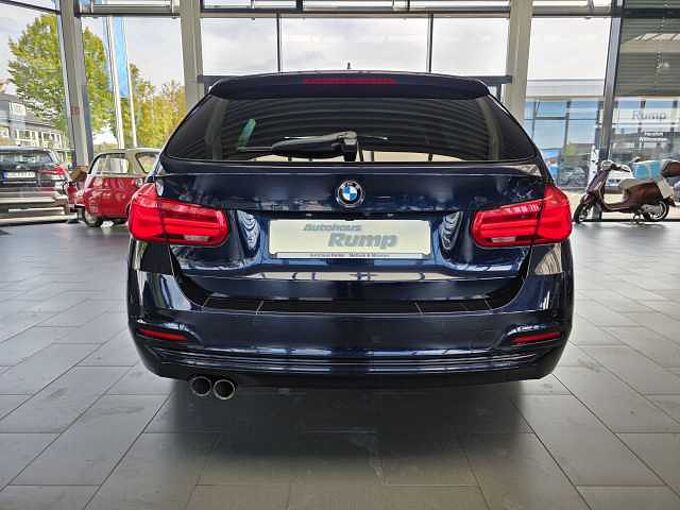 BMW 320d Sport Line AHK/HUD/Navi/Leder/RFK