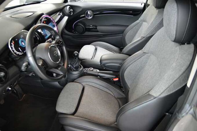 MINI ONE 3-T&Uuml;RER Navi, `17 LM-F