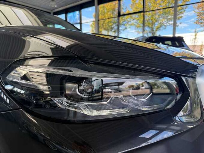BMW X3 xDrive20d Aut. AHK,HiFi,LED,RFK