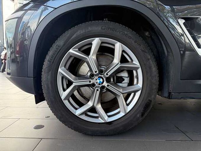 BMW X3 xDrive20d Aut. AHK,HiFi,LED,RFK