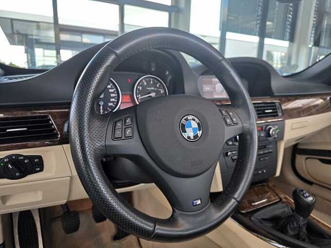 BMW 320i M-Sport Shadow Line Cabrio Xenon/Memory/Sitzhzg
