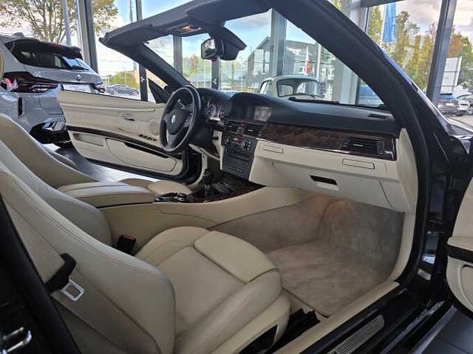 BMW 320i M-Sport Shadow Line Cabrio Xenon/Memory/Sitzhzg