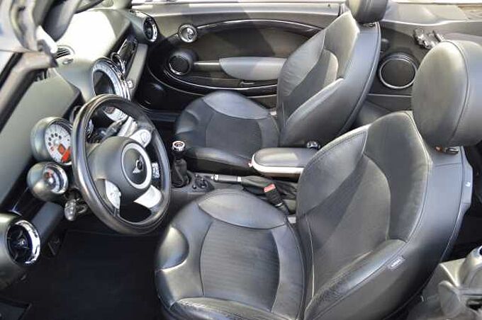 MINI JCW CABRIO John Cooper Works Cabrio