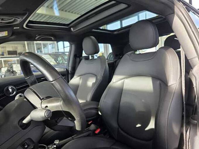 MINI Cooper 3trg. Autom. Pano/Leder/LED/Apple/PDC