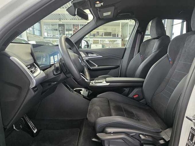 BMW X1 sDrive18i M-Sport Pro AHK/H-K/DAB/Navi/LED
