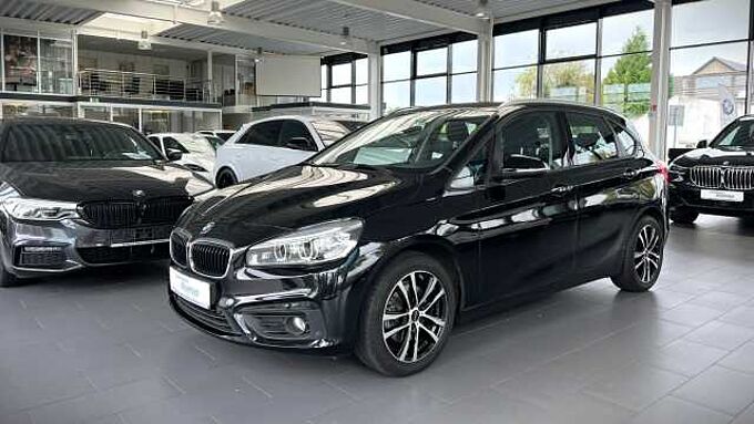 BMW 218i Active Tourer AHK | PDC | LED