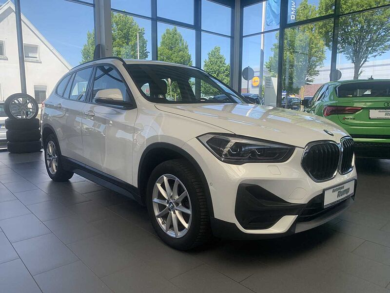BMW X1 sDrive18i Advantage Aut. Navi/LED/SHZ