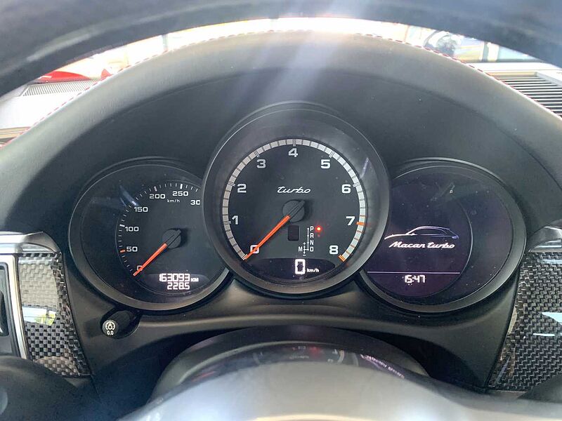 Porsche Macan Turbo | Export/-Händler | AHK/PANO/Standhz. /ACC