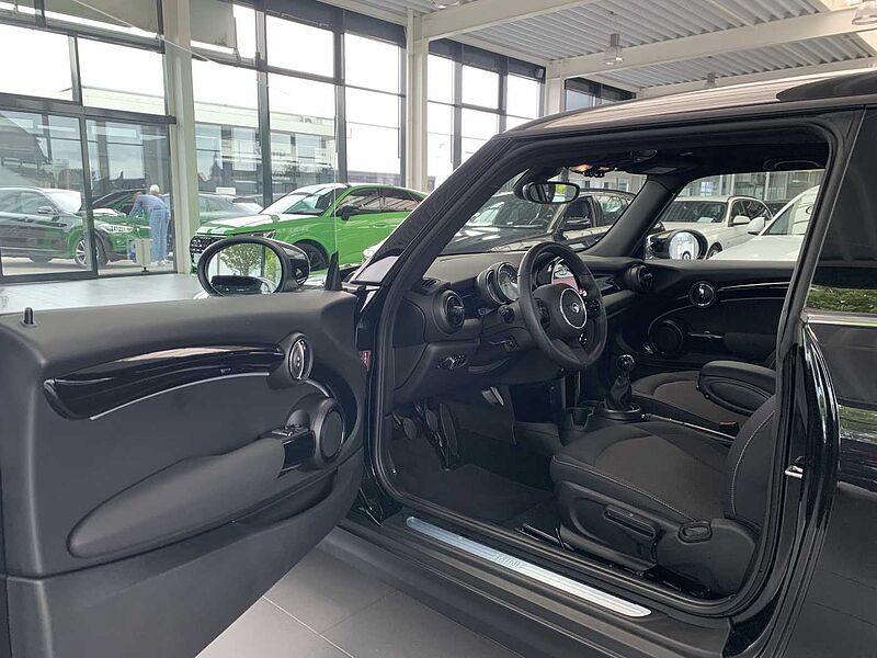 MINI Cooper Essential Trim NAVI/LED/AppleCarPlay