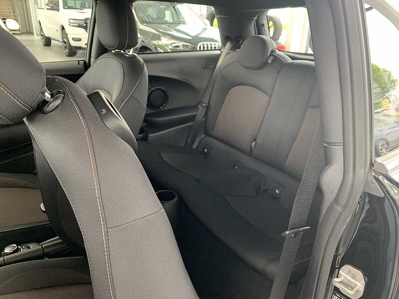 MINI Cooper Essential Trim NAVI/LED/AppleCarPlay