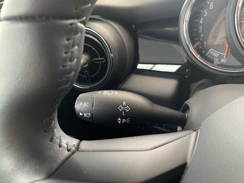 MINI Cooper Essential Trim NAVI/LED/AppleCarPlay