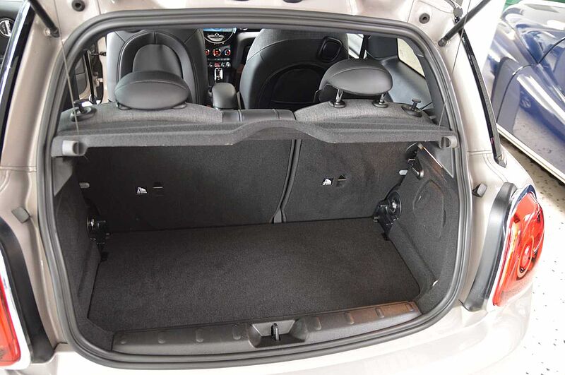 MINI 3-TÜRER Cooper Autom. Classic Trim