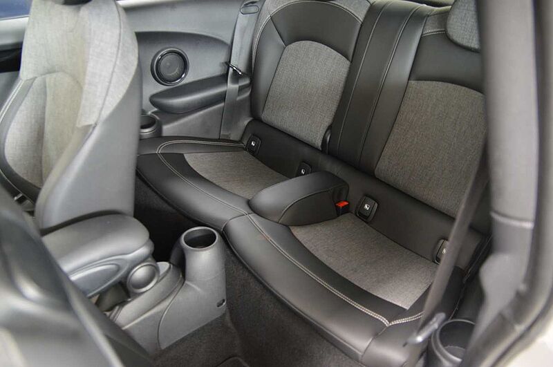 MINI 3-TÜRER Cooper Autom. Classic Trim