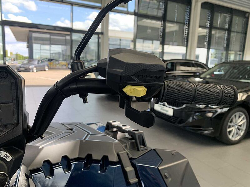 Polaris Sportsman ATV-24