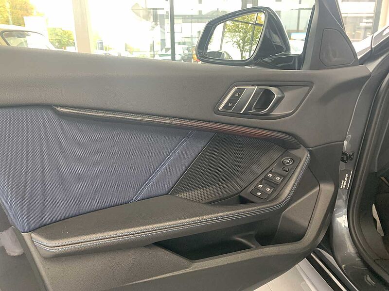 BMW 118i M Sport LED/LMHUD