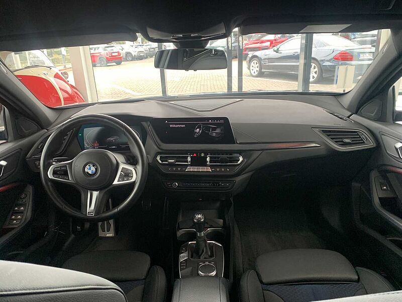 BMW 118i M Sport LED/LMHUD