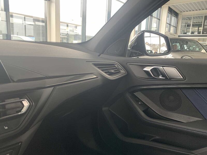 BMW 118i M Sport LED/LMHUD