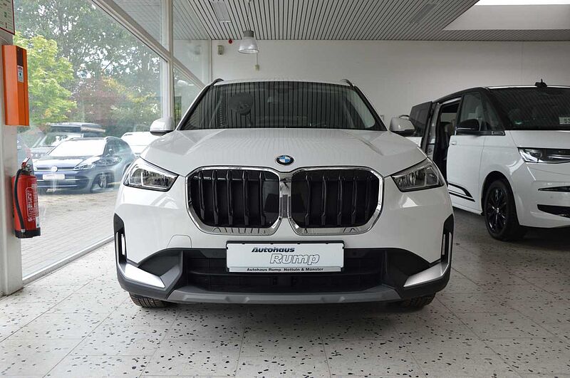 BMW X1 18i sDrive Aut.1.Hd.