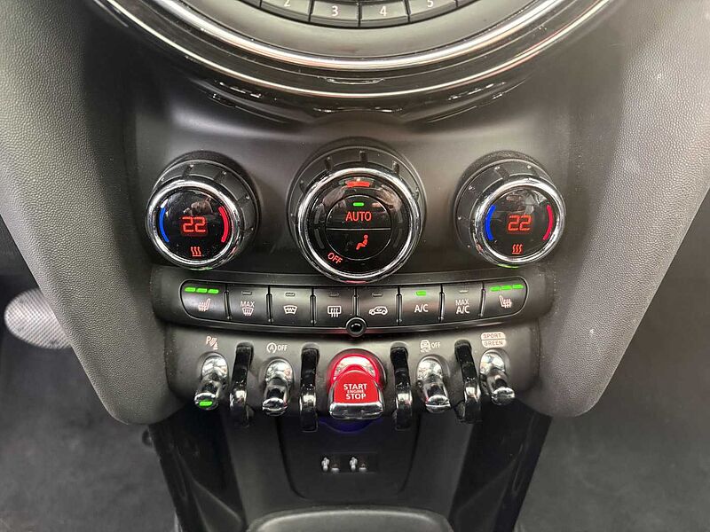 MINI Cooper S Pano/H&K /Navi/Autom. S