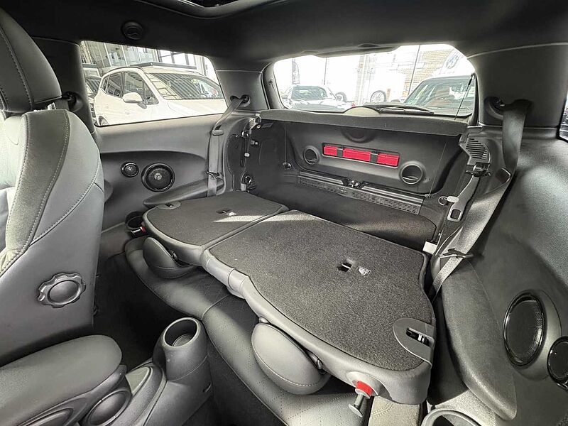 MINI Cooper S Pano/H&K /Navi/Autom. S