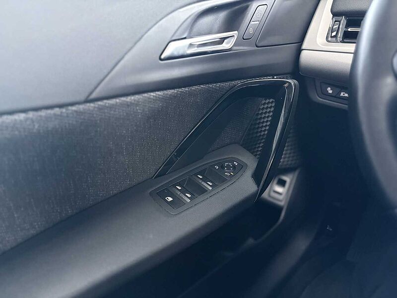 BMW X1 sDrive18i Autom. /LED/AHK