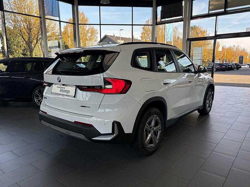 BMW X1 sDrive18i Autom. /LED/AHK
