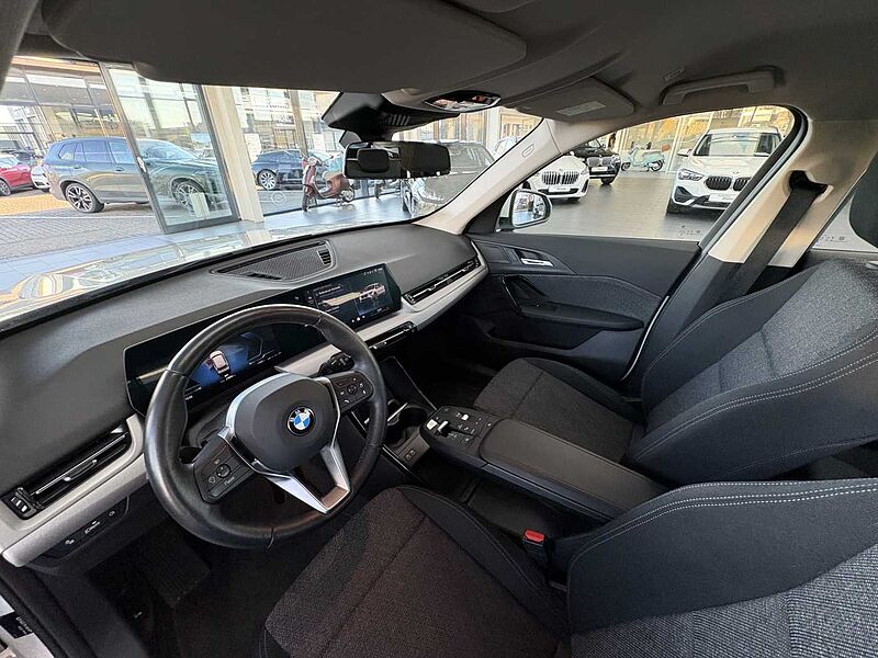 BMW X1 sDrive18i Autom. /LED/AHK