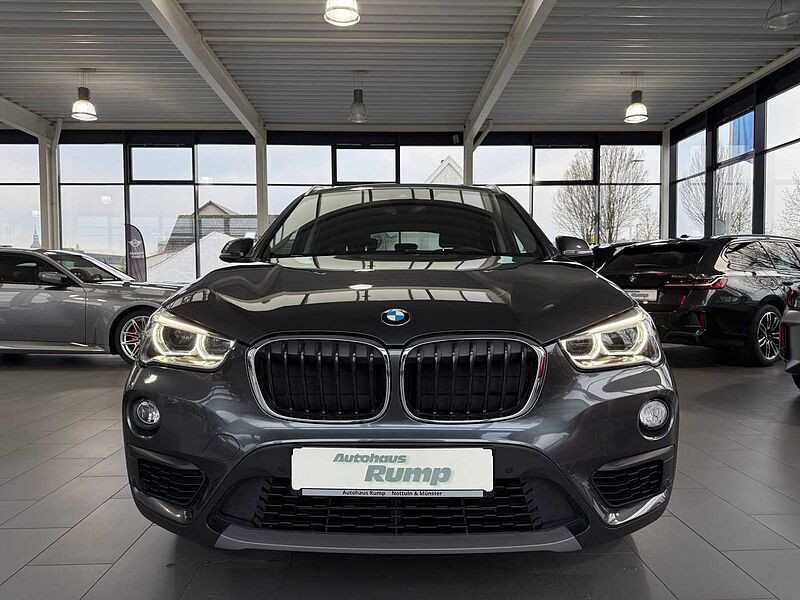 BMW X1 sDrive18i Aut. Advantage LED / NAVI / RFK