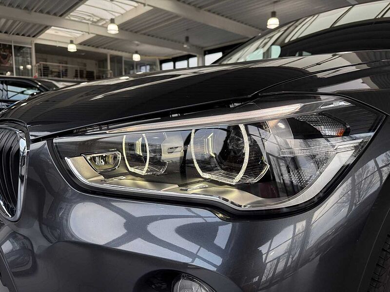 BMW X1 sDrive18i Aut. Advantage LED / NAVI / RFK