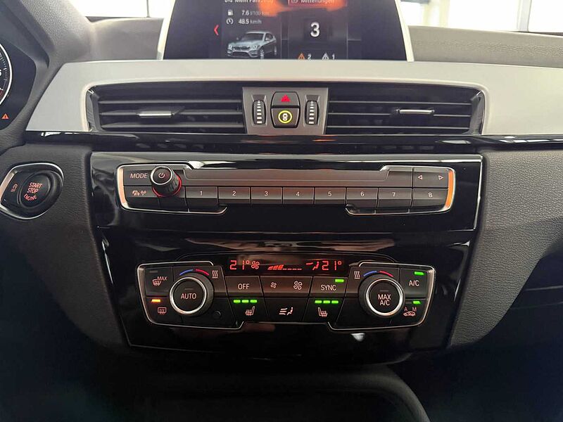 BMW X1 sDrive18i Aut. Advantage LED / NAVI / RFK