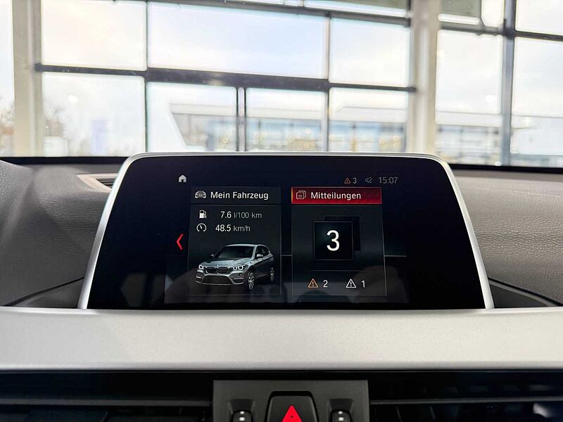 BMW X1 sDrive18i Aut. Advantage LED / NAVI / RFK