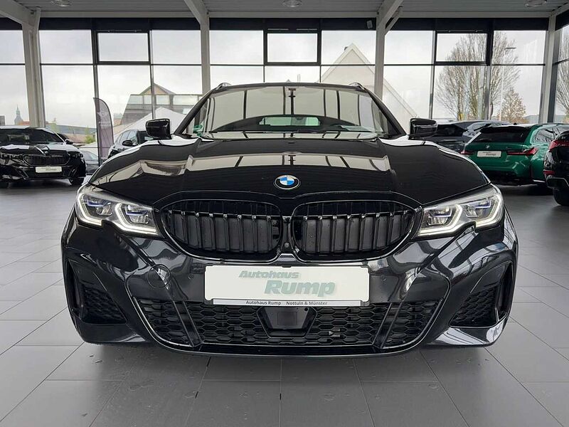 BMW M340i Touring xDrive ACC / HUD / PANO / Keyless