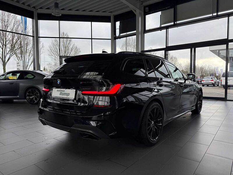 BMW M340i Touring xDrive ACC / HUD / PANO / Keyless