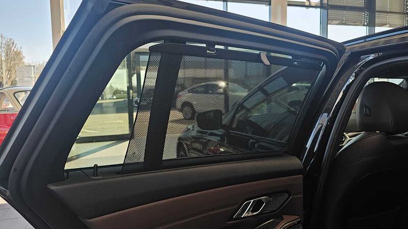 BMW M340i Touring xDrive ACC / HUD / PANO / Keyless