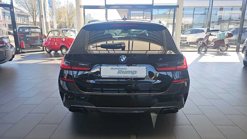 BMW M340i Touring xDrive ACC / HUD / PANO / Keyless