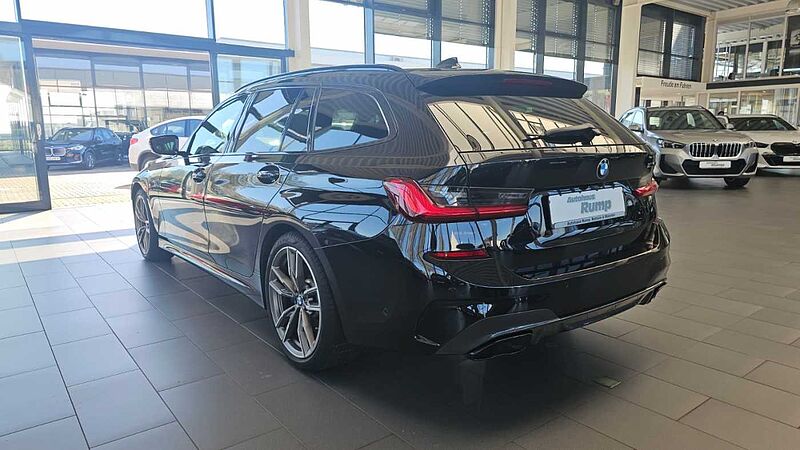 BMW M340i Touring xDrive ACC / HUD / PANO / Keyless