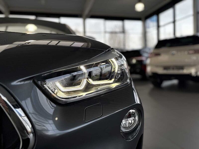 BMW X2 sDrive18i M-Sport / LED / Aut.