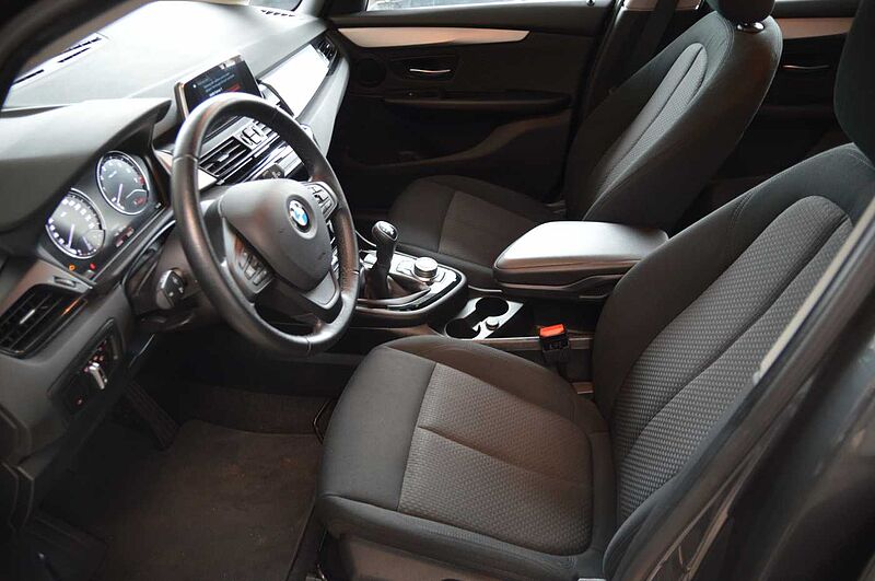 BMW 218i Active Tourer Navi, LED, Sitzhzg.