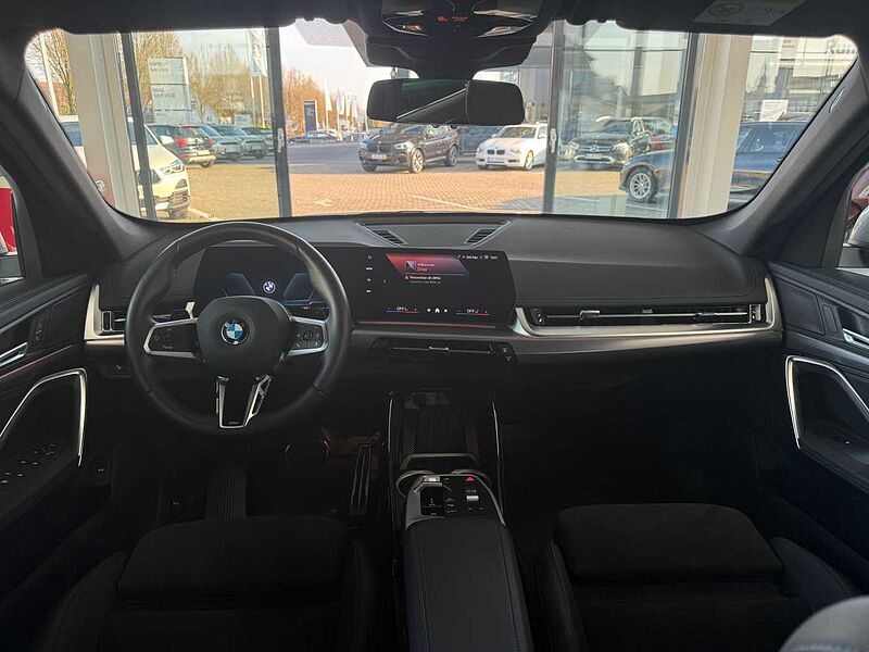 BMW X1 sDrive18i M Sportpaket / Adapt. LED / Keyless