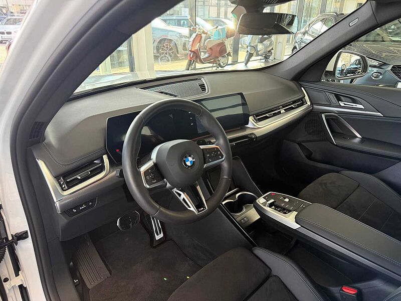 BMW X1 sDrive 18i M Sportpaket / Adapt. LED / Keyless