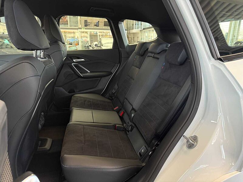 BMW X1 sDrive 18i M Sportpaket / Adapt. LED / Keyless