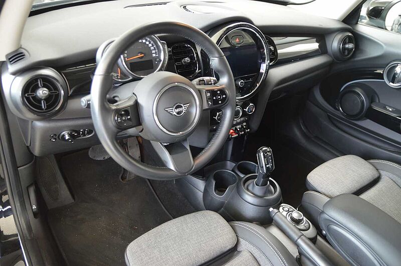 MINI ONE 3trg. Autom. Navi