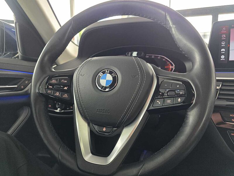 BMW 530d xDrive Aut. Luxury Line Drive. Prof. Std. hz. HUD