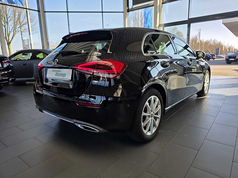 Mercedes-Benz A 250 4Matic 7G-DCT Progressive Multibeam LED / MBUX