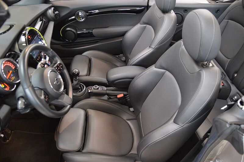 MINI CABRIO Mini Cooper Classic Trim