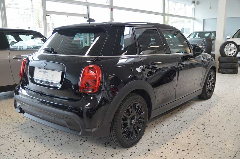 MINI 5-TÜRER One Aut. Classic Trim