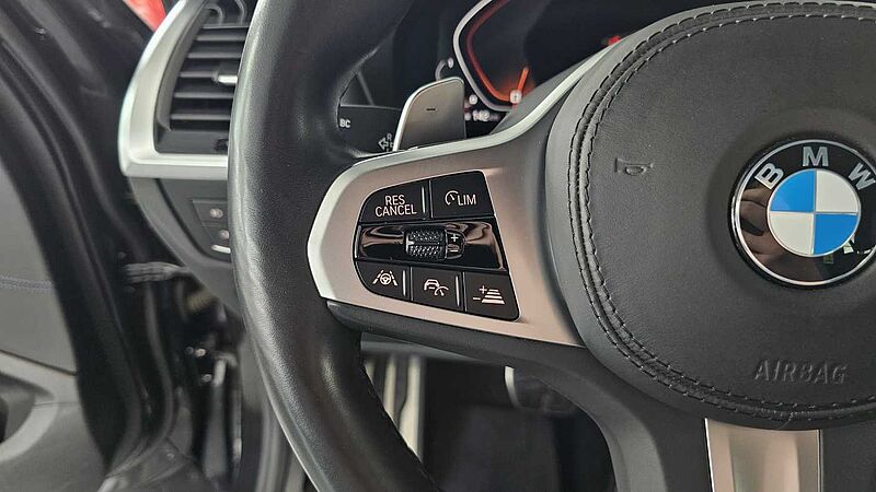 BMW X3 M40i Pano/, DA+/h/k Sound/AHK